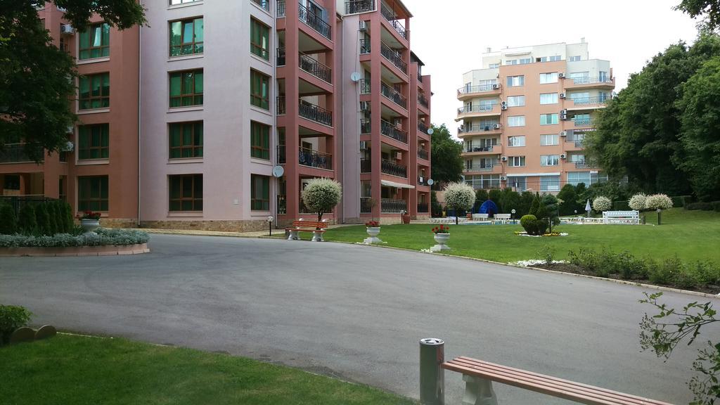 Luxury Sunrise Complex Apartment โกลเดน แซนส์ ภายนอก รูปภาพ