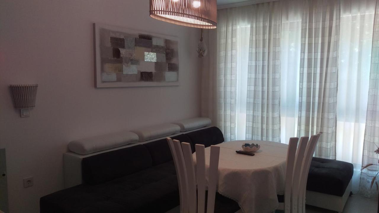 Luxury Sunrise Complex Apartment โกลเดน แซนส์ ภายนอก รูปภาพ